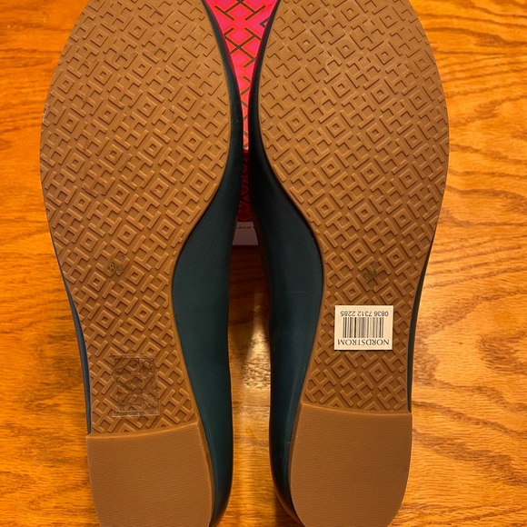 Tory Burch Women’s Ballet Flat. New - Picture 4 of 16